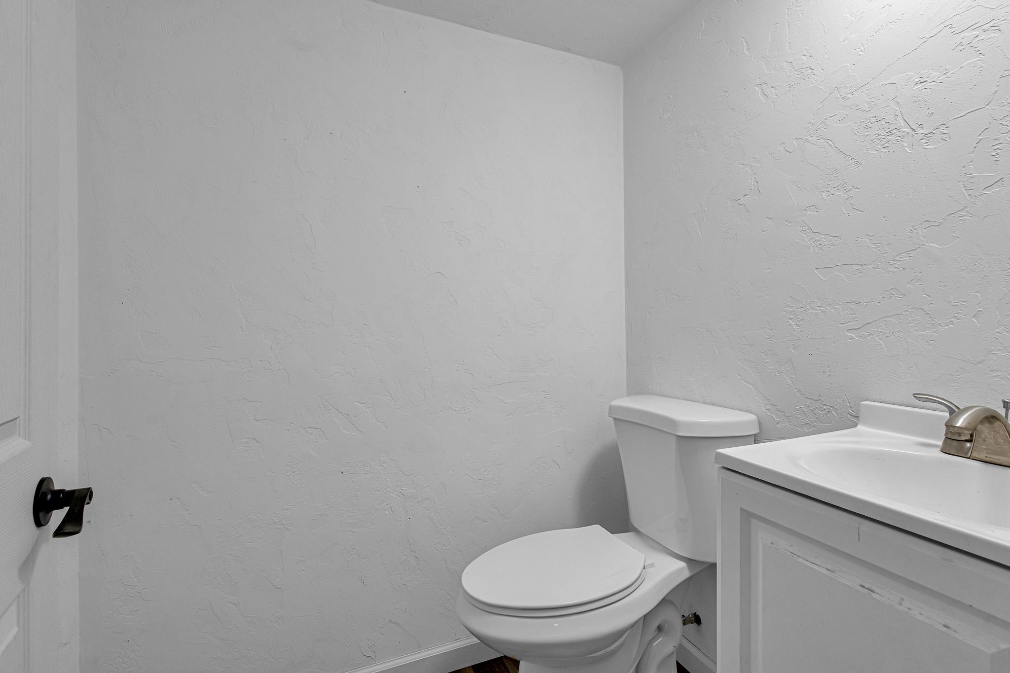 1718 Acorn Court Menasha, WI 54952 - Photo 30 of 45