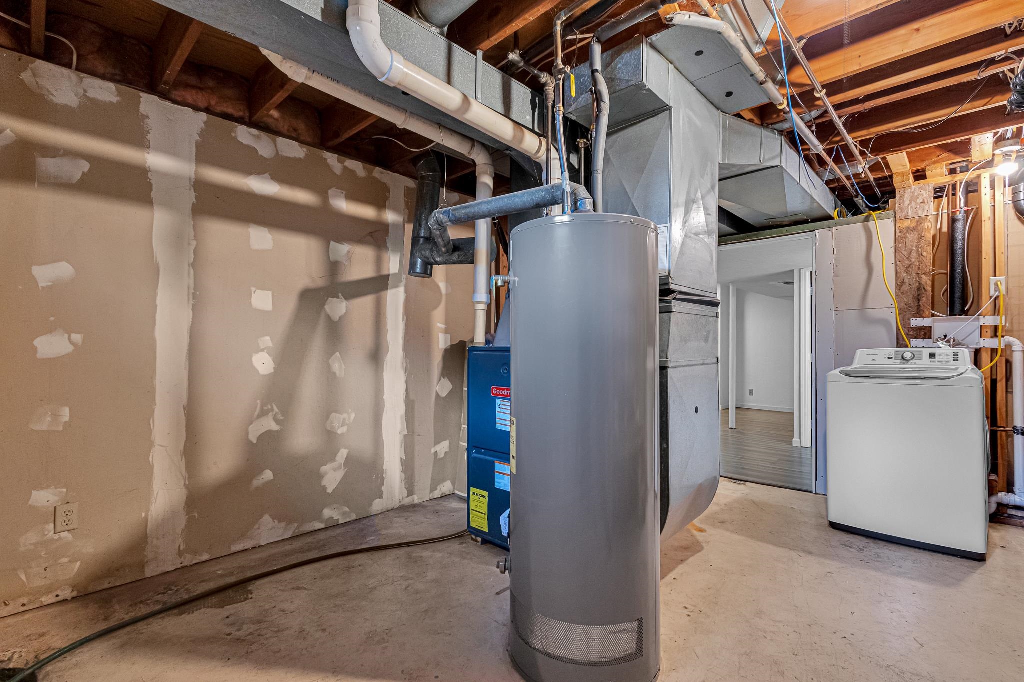 1718 Acorn Court Menasha, WI 54952 - Photo 32 of 45