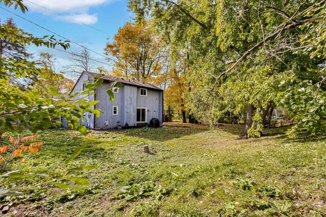 $299,900 | 1718 Acorn Court, Menasha, WI 54952