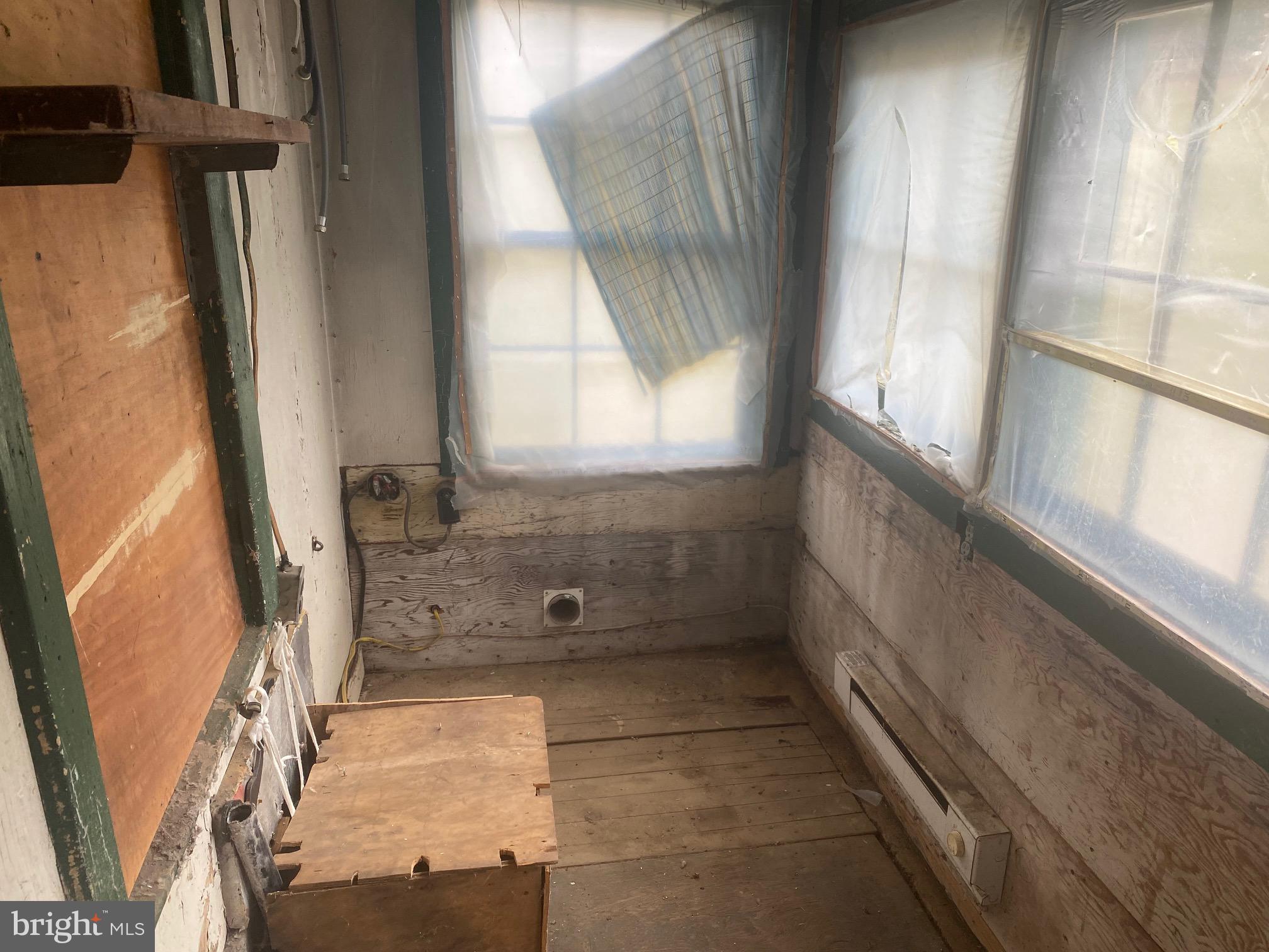 2413 Quarry Road Lebanon, PA 17046 - Photo 12 of 16 Laundry