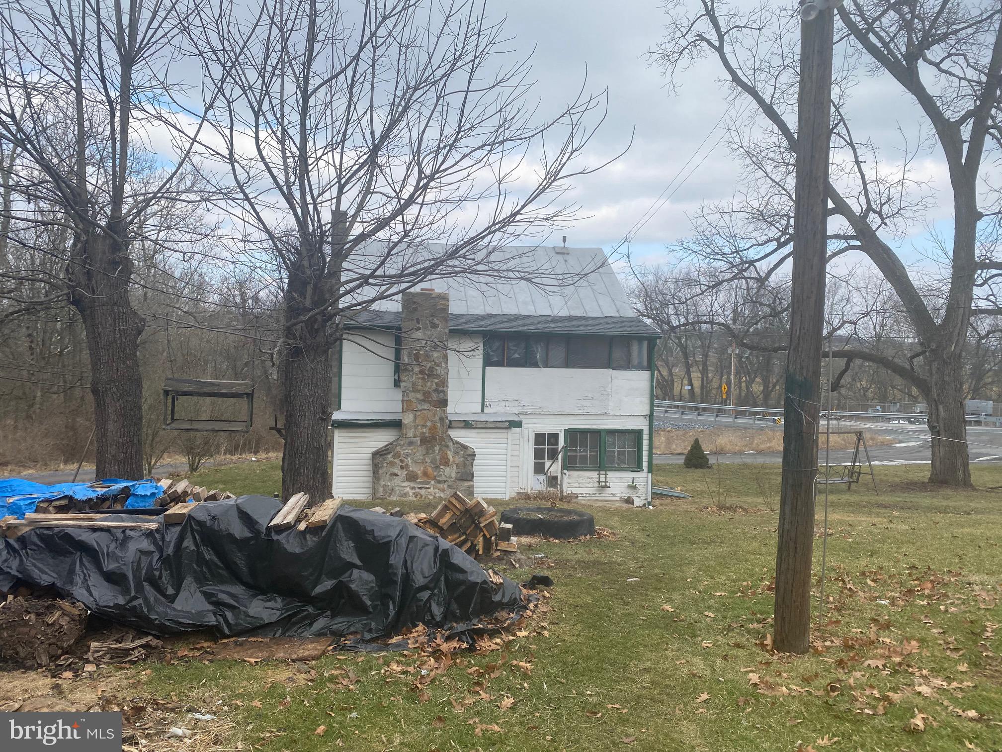 2413 Quarry Road Lebanon, PA 17046 - Photo 6 of 16 Rear of Home
