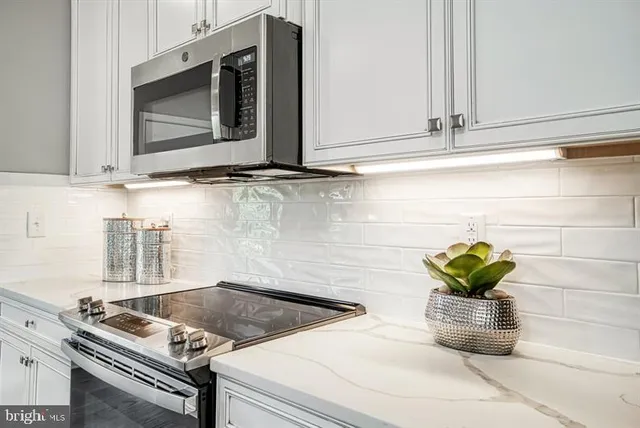 $494,990 | 19756 Canopy Loop, Unit 328D, Montgomery Village, MD 20886