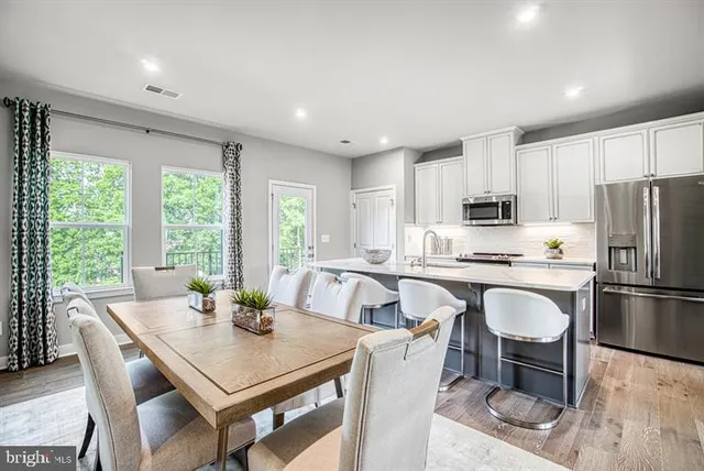 $494,990 | 19756 Canopy Loop, Unit 328D, Montgomery Village, MD 20886