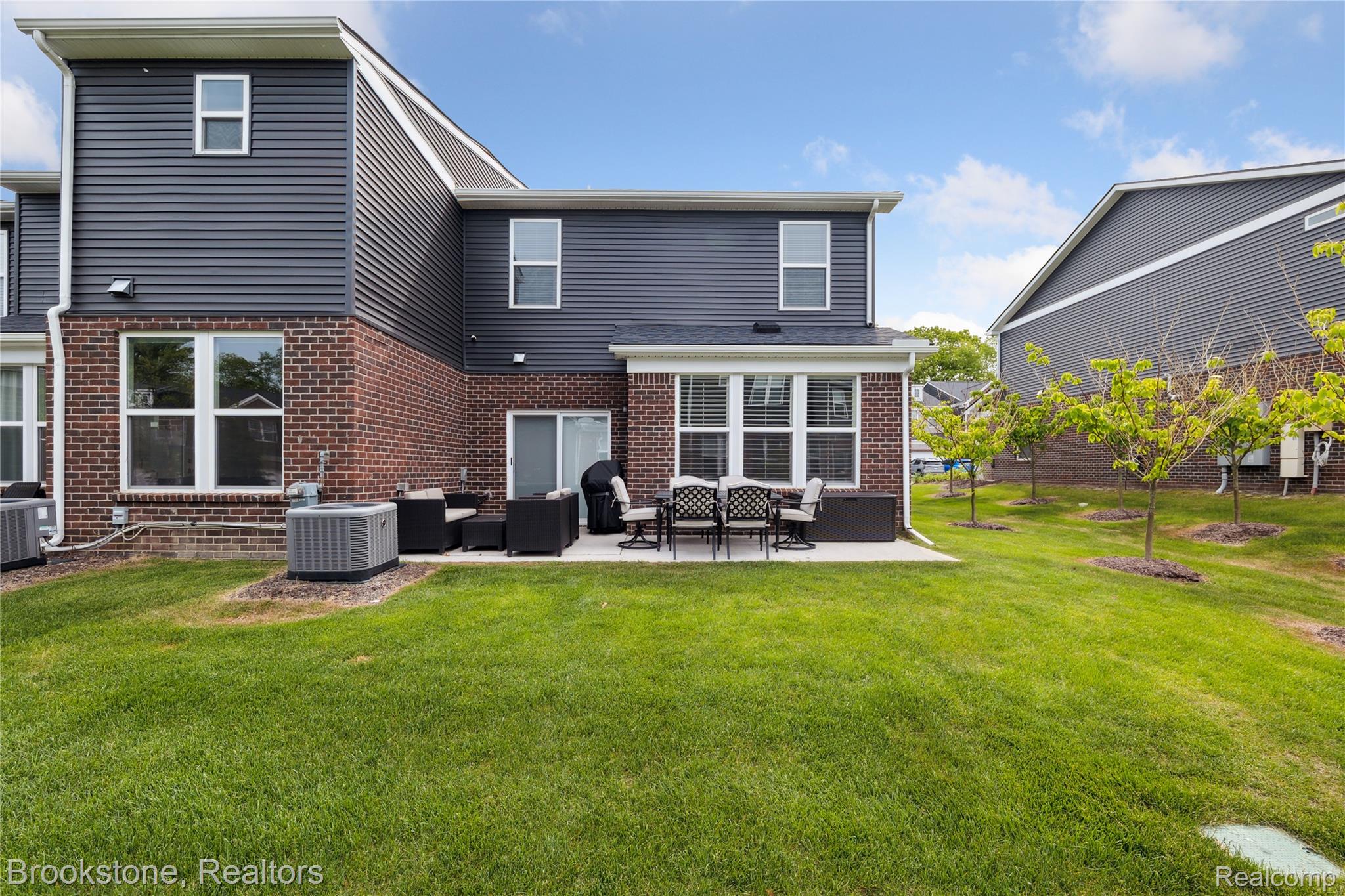 765 Hummingbird Drive Rochester, MI 48307 - Photo 2 of 47 44-765-Hummingbird-Dr-Rochester-Hills-MI-48307-WindowStill-38.jpg