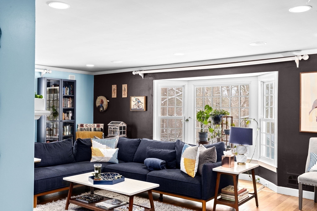 33 Dover Road Dover, MA 02030 - Photo 13 of 41