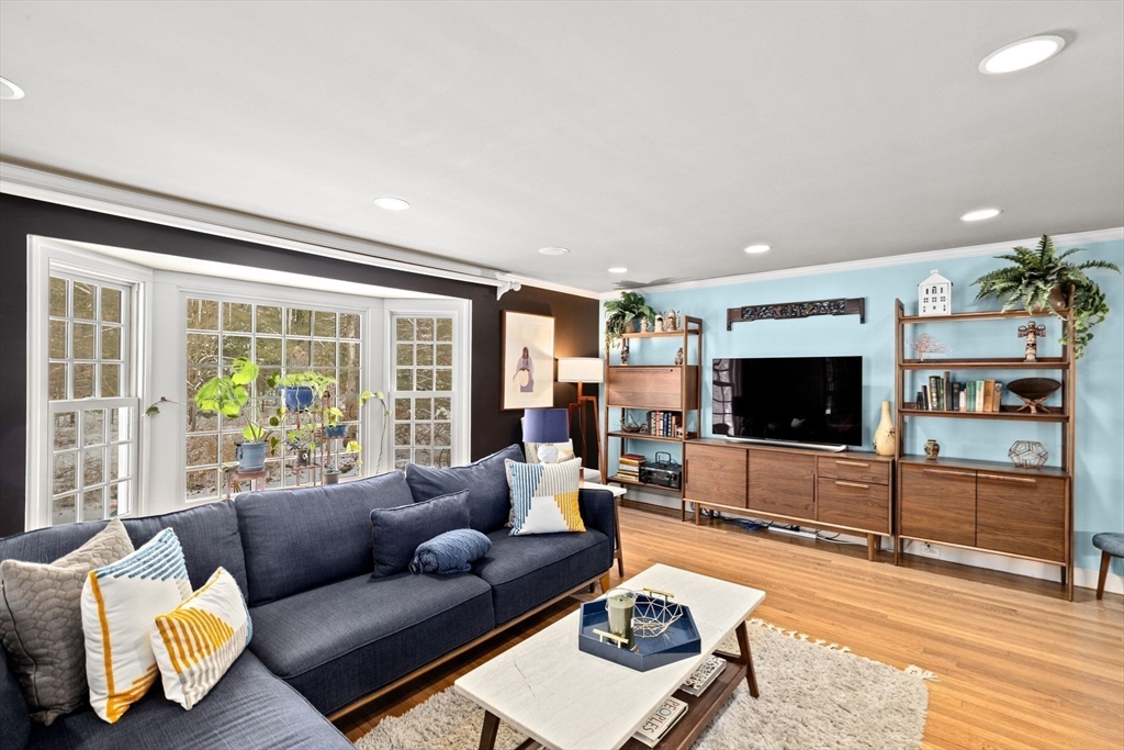 33 Dover Road Dover, MA 02030 - Photo 16 of 41