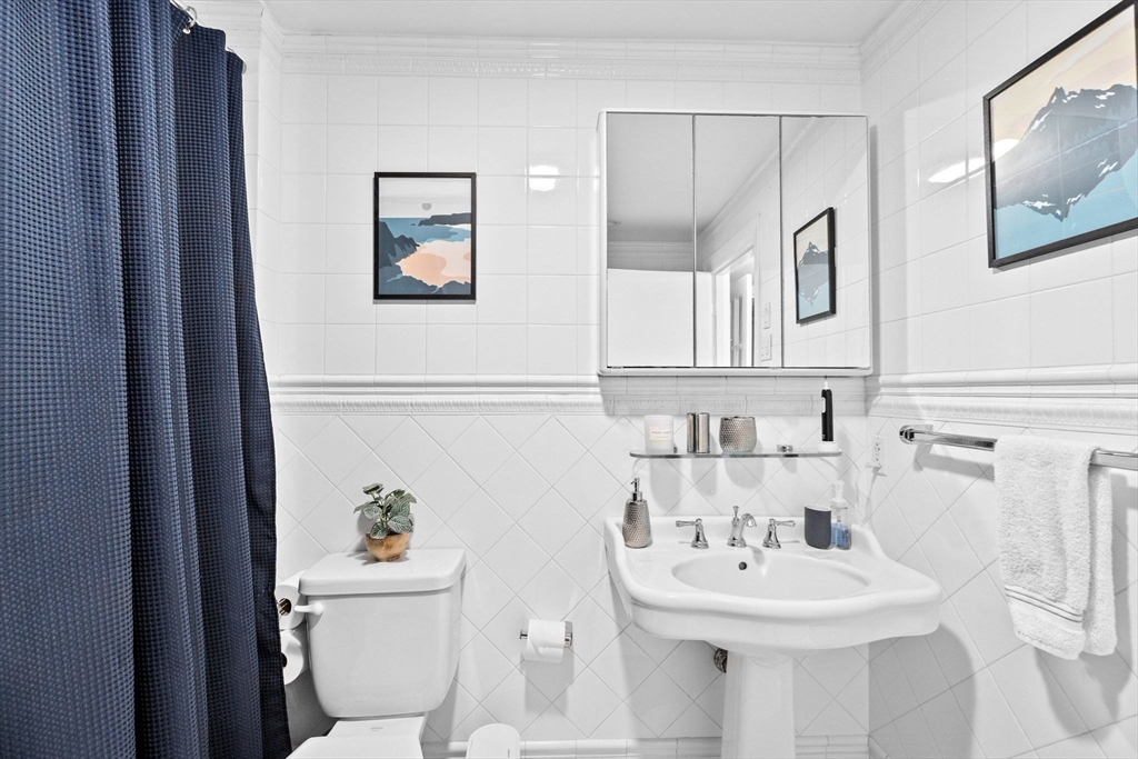 33 Dover Road Dover, MA 02030 - Photo 23 of 41