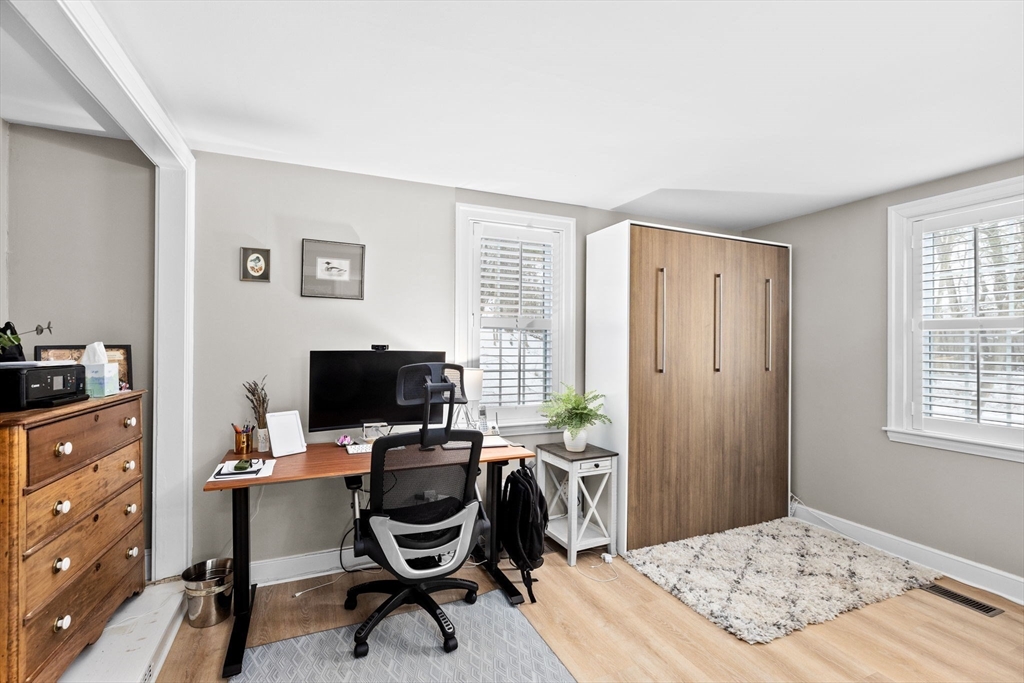 33 Dover Road Dover, MA 02030 - Photo 25 of 41