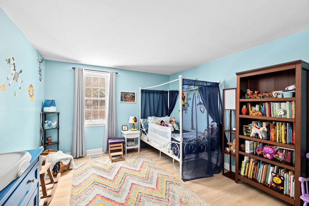 33 Dover Road Dover, MA 02030 - Photo 28 of 41