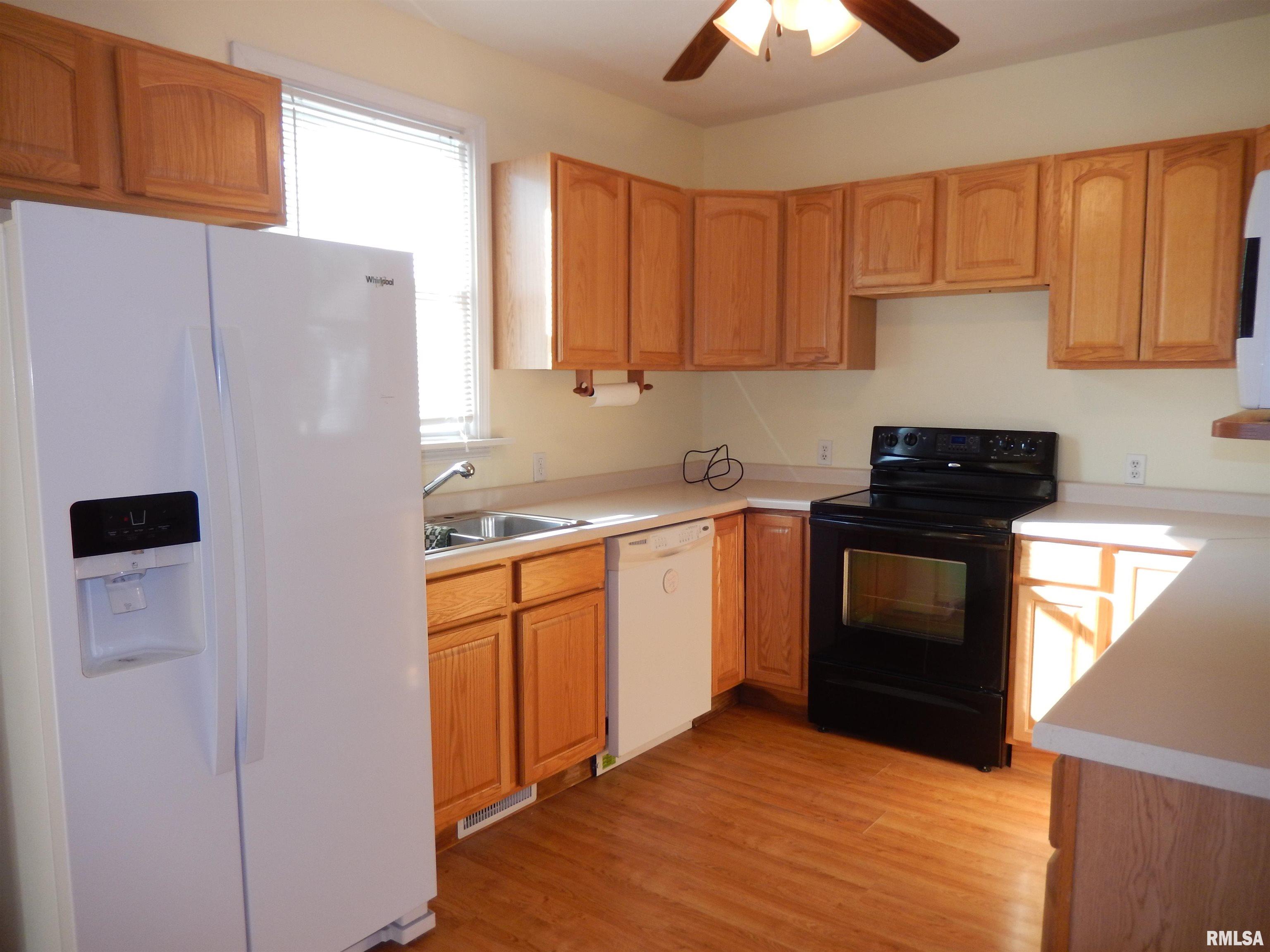 418 North Rile Street Bushnell, IL 61422 - Photo 15 of 54