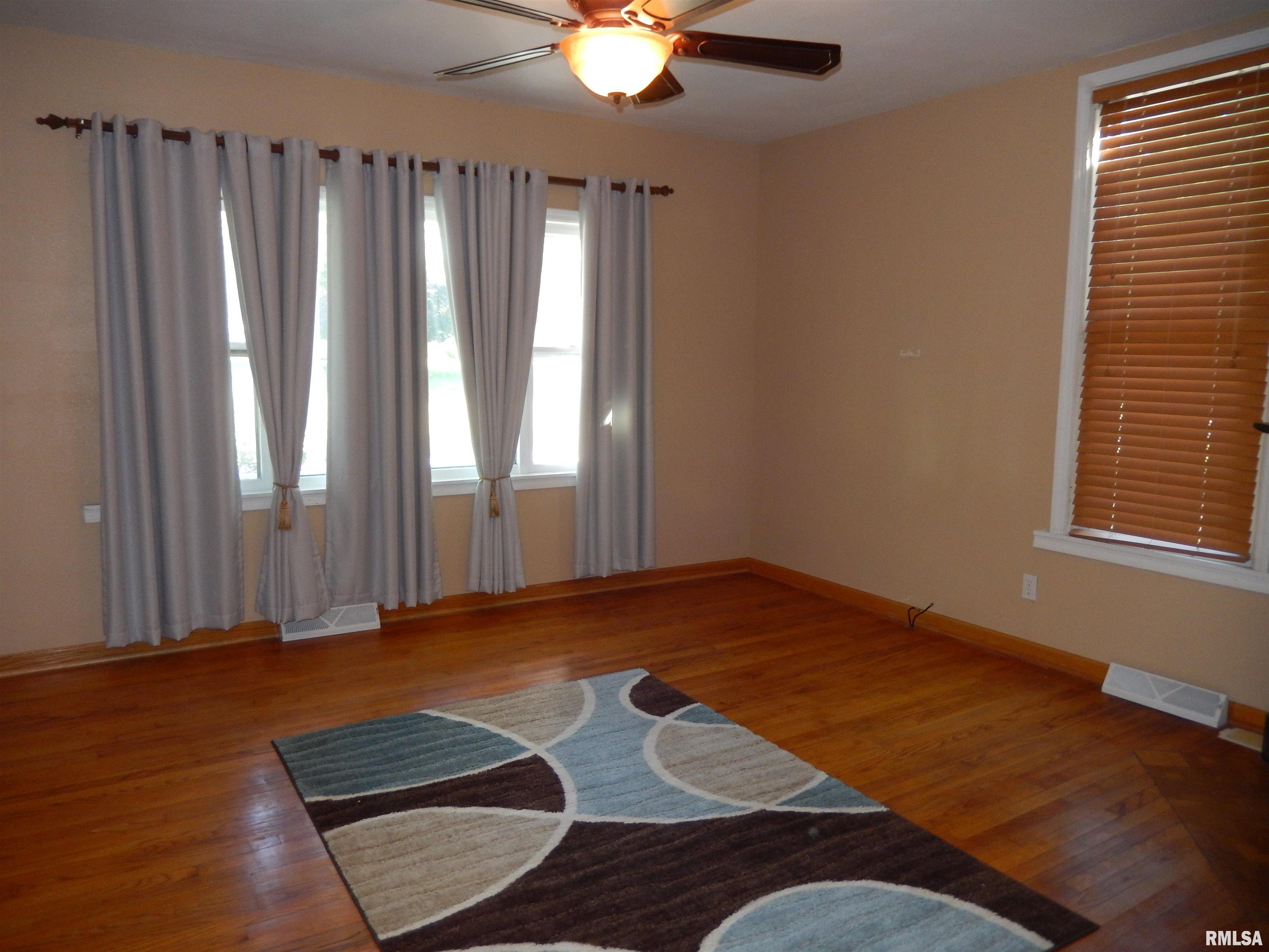 418 North Rile Street Bushnell, IL 61422 - Photo 8 of 54