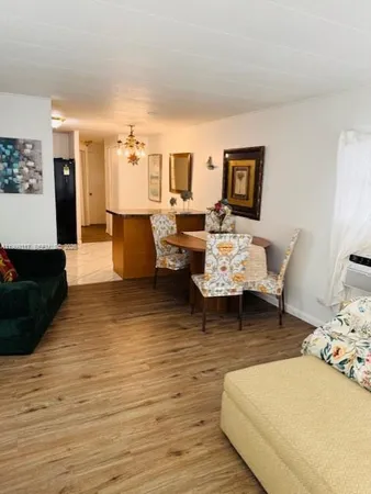 $2,000 | Davie, Davie, FL 33314