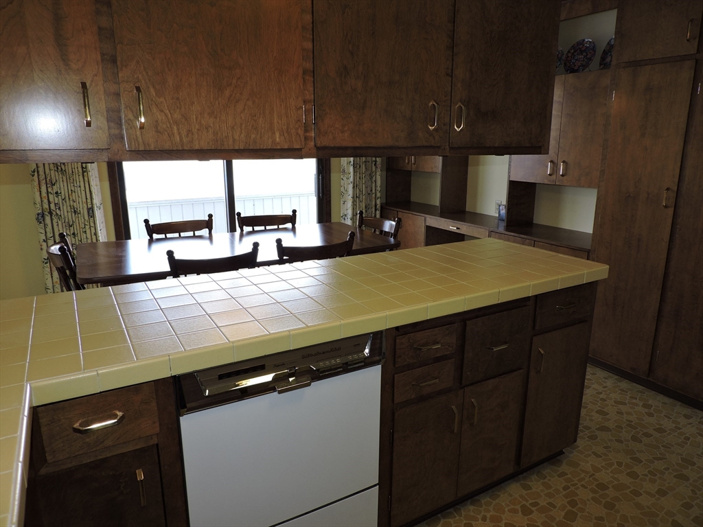 67 Birch Island Road Webster, MA 01570 - Photo 15 of 42 Gallery Image 15