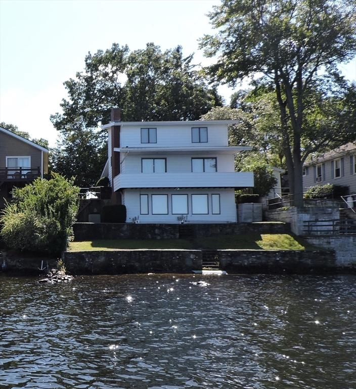 67 Birch Island Road Webster, MA 01570 - Photo 2 of 42 Gallery Image 2