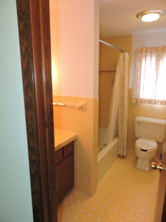 67 Birch Island Road Webster, MA 01570 - Photo 24 of 42 Gallery Image 24