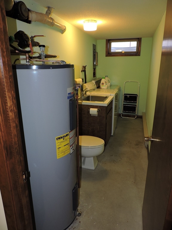 67 Birch Island Road Webster, MA 01570 - Photo 40 of 42 Gallery Image 40