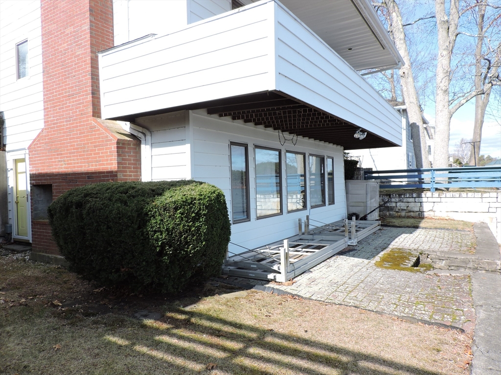 67 Birch Island Road Webster, MA 01570 - Photo 8 of 42 Gallery Image 8
