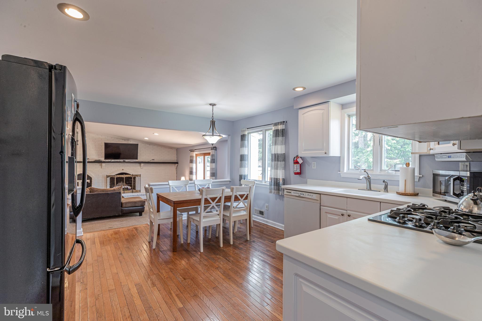 8 Candlestick Road Clementon, NJ 08021 - Photo 12 of 49