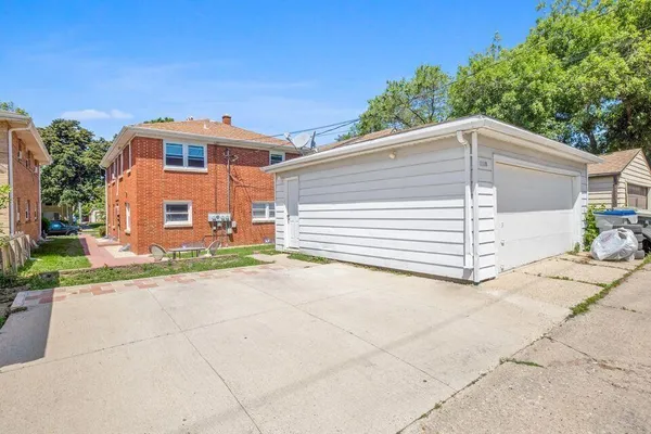 $1,125 | 3308 South 26th Street, Unit 2, Milwaukee, WI 53215