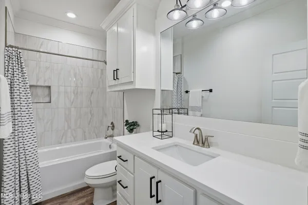 $399,900 | 221 Bronson Bend, Flowood, MS 39232