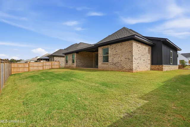 $399,900 | 221 Bronson Bend, Flowood, MS 39232