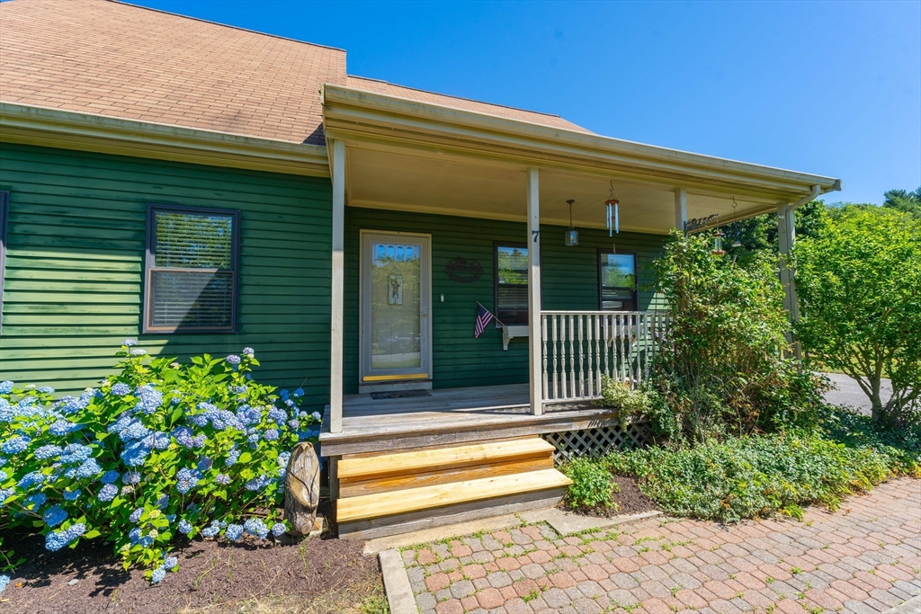 7 Heritage Road Acushnet, MA 02743 - Photo 1 of 16 Gallery Image 1