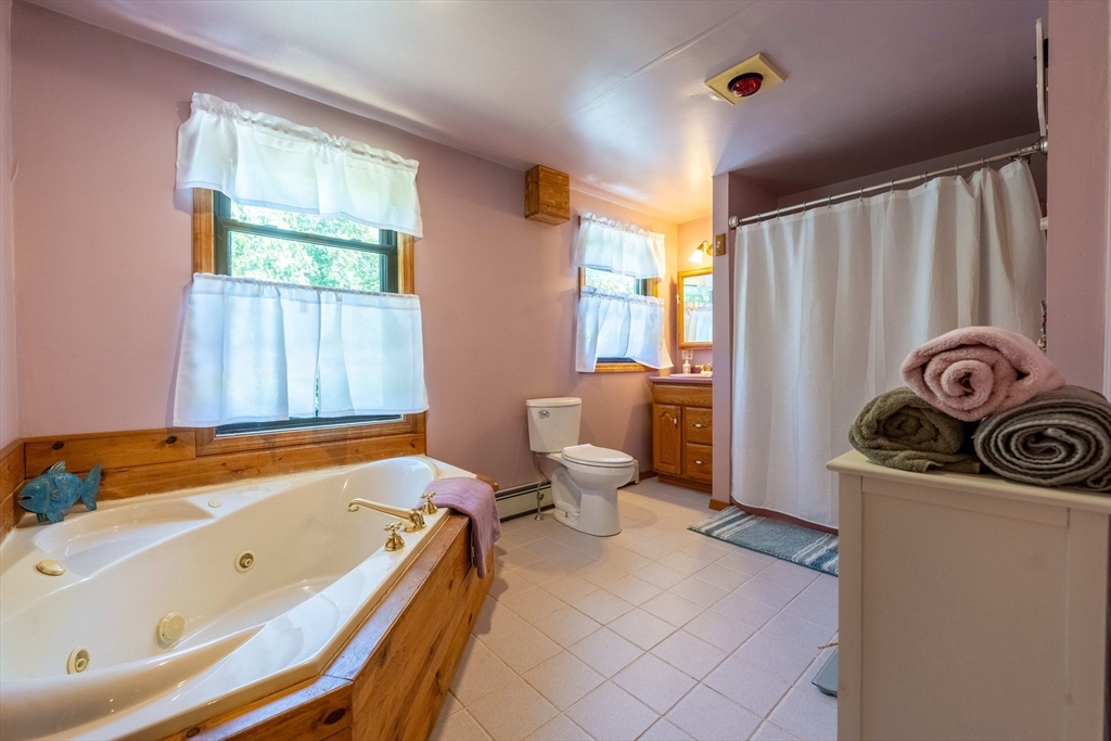 7 Heritage Road Acushnet, MA 02743 - Photo 11 of 16 Gallery Image 11