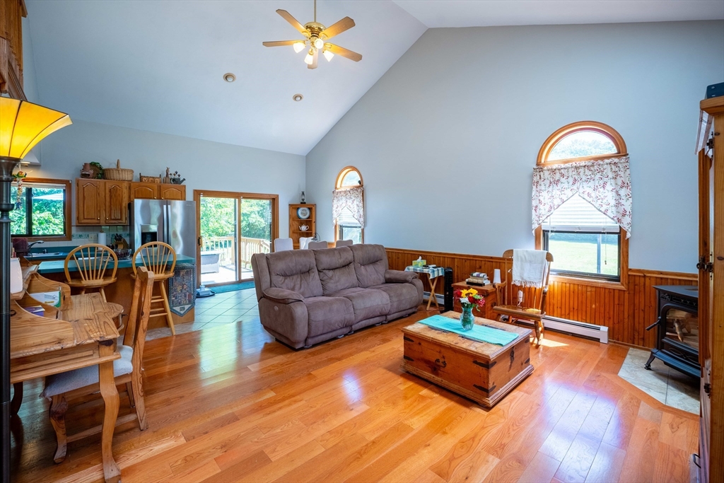 7 Heritage Road Acushnet, MA 02743 - Photo 3 of 16 Gallery Image 3