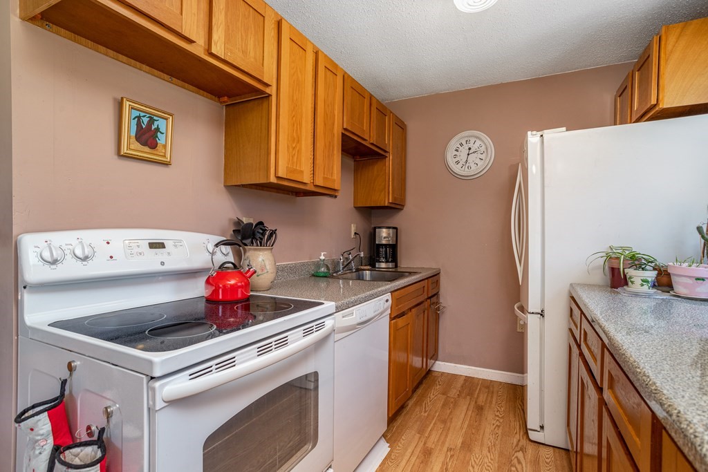 629 High Street Clinton, MA 01510 - Photo 14 of 25 Gallery Image 14