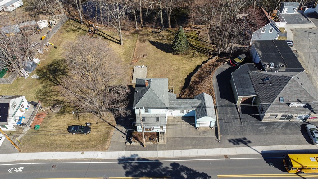 629 High Street Clinton, MA 01510 - Photo 2 of 25 Gallery Image 2