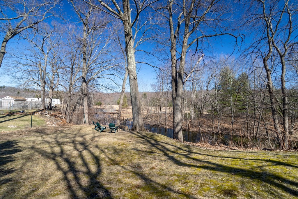 629 High Street Clinton, MA 01510 - Photo 6 of 25 Gallery Image 6