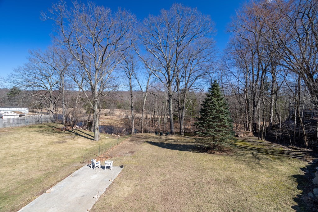 629 High Street Clinton, MA 01510 - Photo 8 of 25 Gallery Image 8