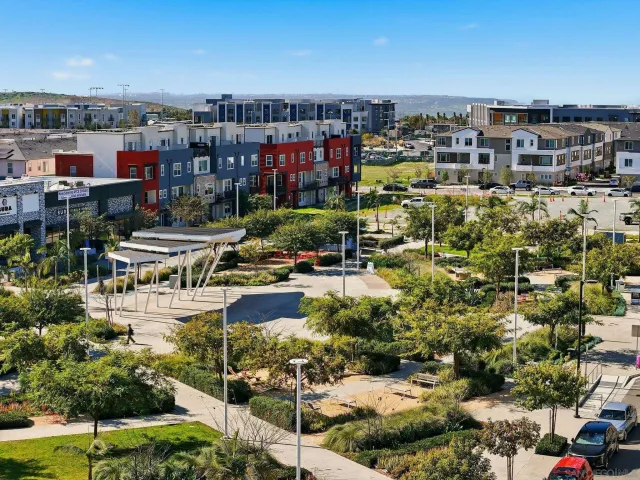 $899,999 | 1939 Minimalist Lane, Chula Vista, CA 91915