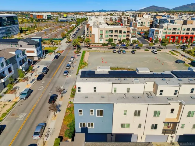 $899,999 | 1939 Minimalist Lane, Chula Vista, CA 91915