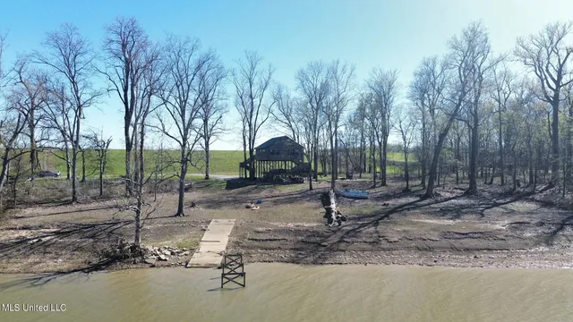 $250,000 | 2 Greenwood Miller Road, Beulah, MS 38726