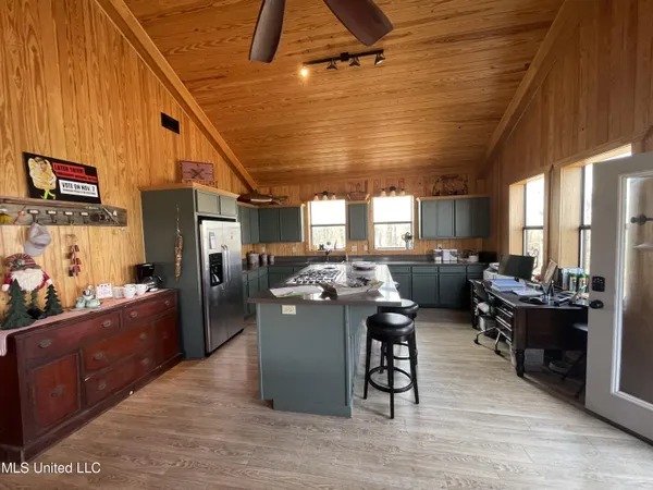 $250,000 | 2 Greenwood Miller Road, Beulah, MS 38726