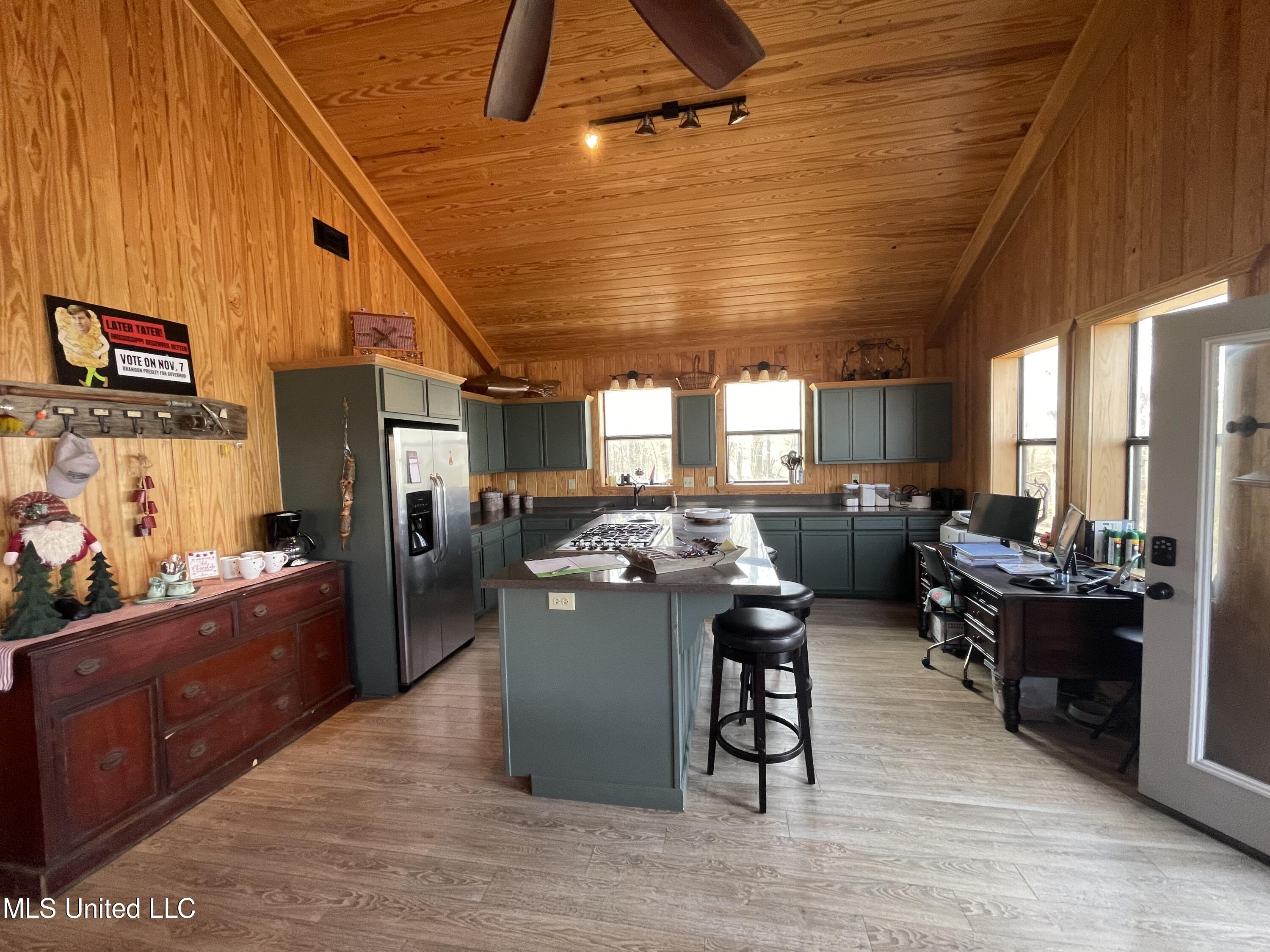 2 Greenwood Miller Road Beulah, MS 38726 - Photo 8 of 30 IMG_3749