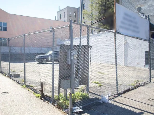 a building outdoor space with street view