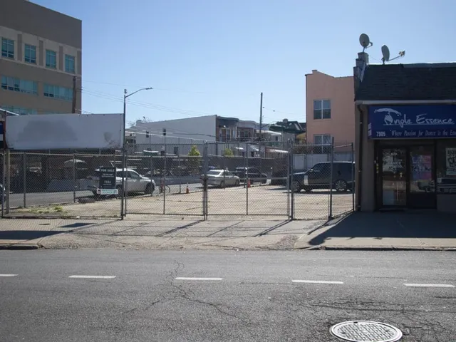 a view of building with an outdoor space