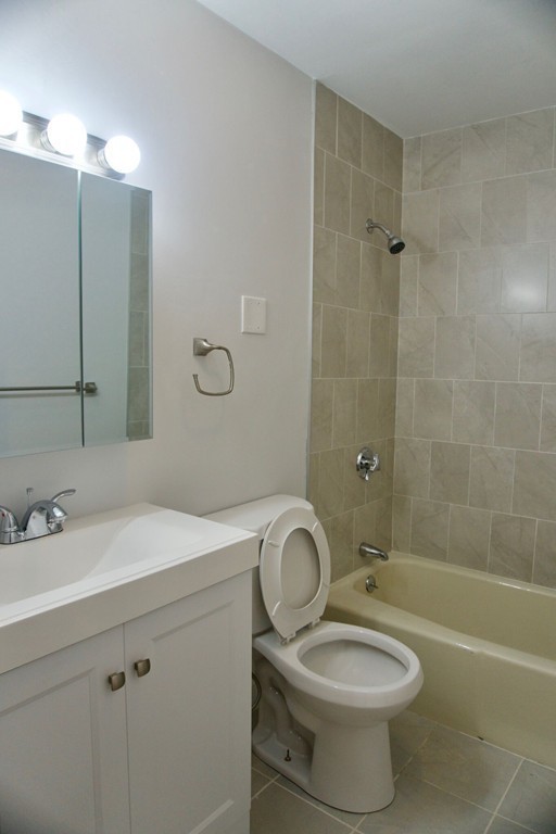 32 St Marks Road, Unit 3 Boston, MA 02124 - Photo 8 of 15 Gallery Image 8
