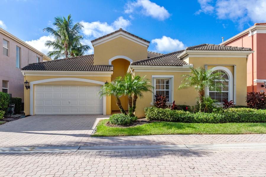 4278 Northwest 65th Road Boca Raton, FL 33496 - Photo 17 of 21 kensington front