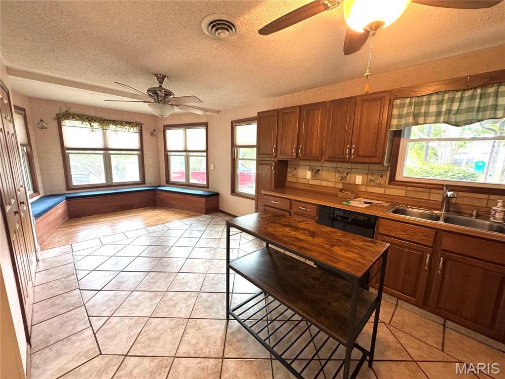 800 Ridge Street Taylor Springs, IL 62089 - Photo 3 of 9