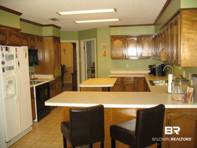 106 Hemphill Circle Daphne, AL 36526 - Photo 6 of 23 Kitchen