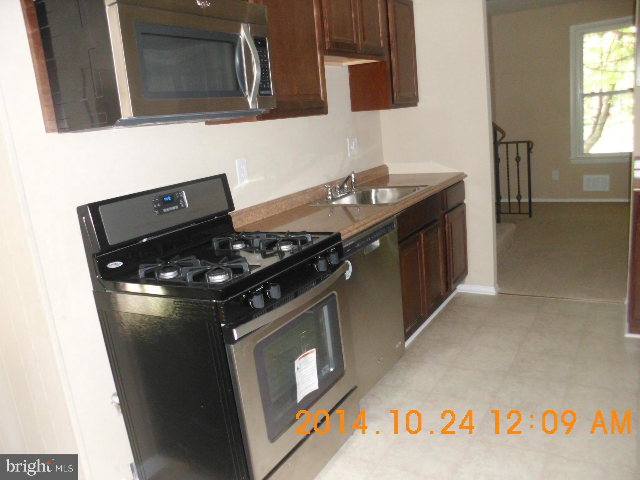 17301 Chiswell Road Poolesville, MD 20837 - Photo 3 of 30 Kitchen