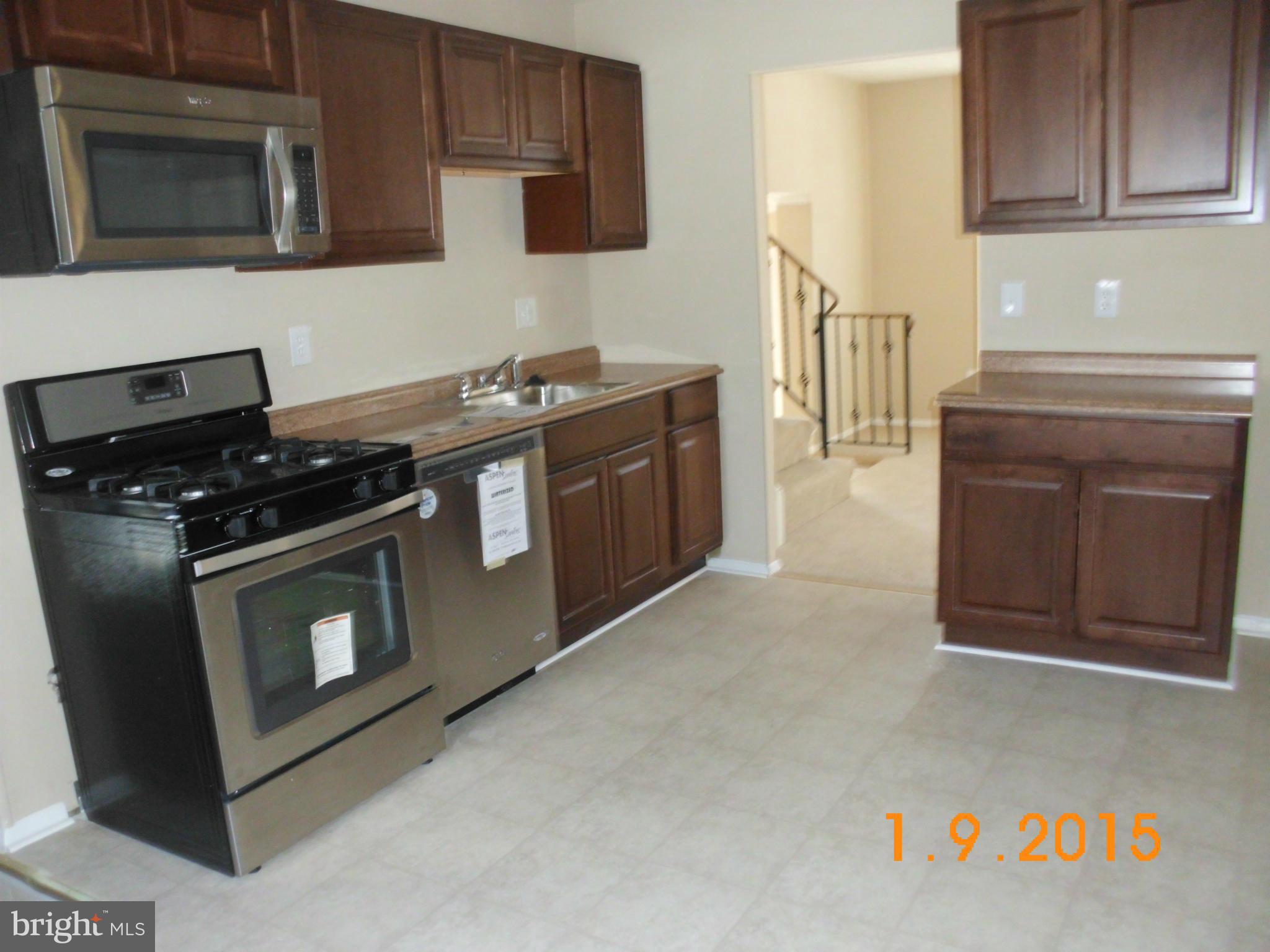 17301 Chiswell Road Poolesville, MD 20837 - Photo 23 of 30 Kitchen
