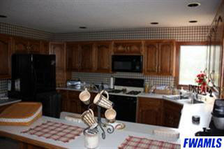 4475 Schwartz Road New Haven, IN 46774 - Photo 5 of 12