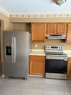 $2,600 | 1887 Fleetwood Drive, Troy, MI 48098