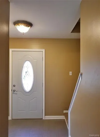 $2,600 | 1887 Fleetwood Drive, Troy, MI 48098