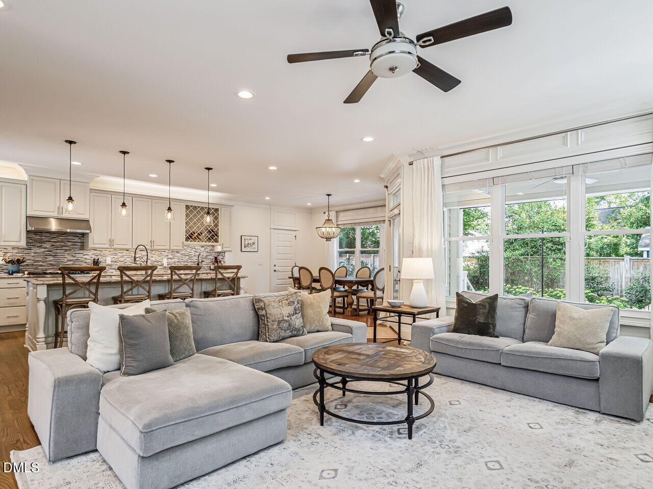 609 New Road Raleigh, NC 27608 - Photo 11 of 54 010-1280x960-living-room