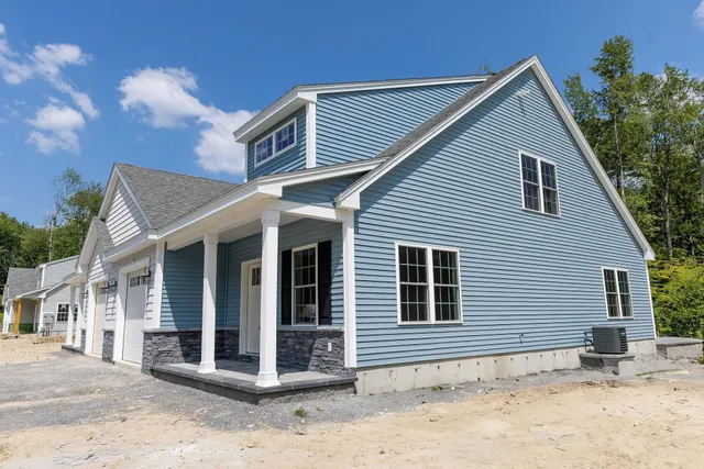 $650,000 | 3 Cameron Court, Unit 3, Hampstead, NH 03841